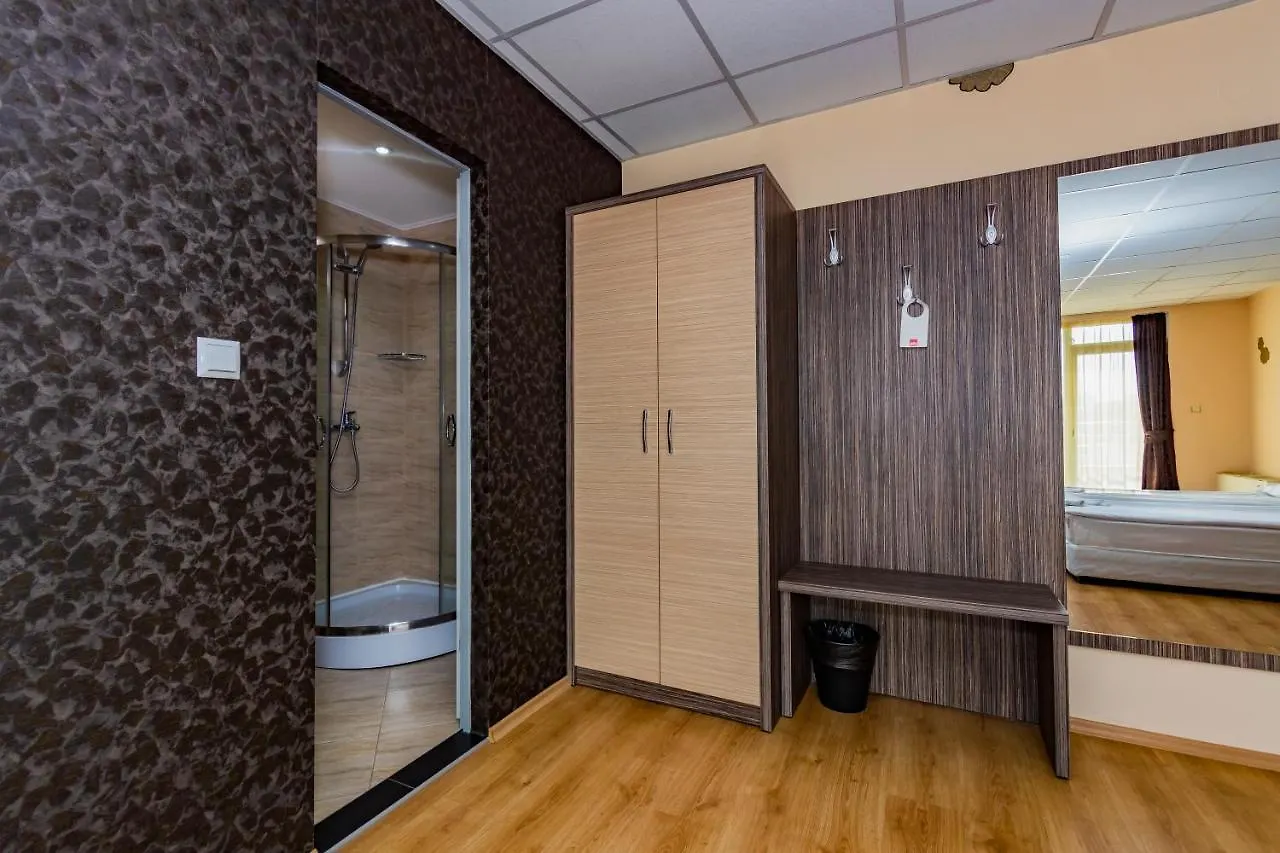 Hotel City Burgas 2*,